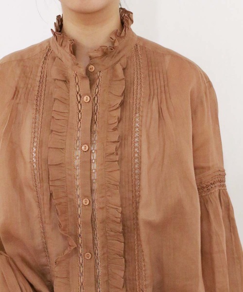 Marilyn Moon(マリリンムーン)の「sheer starched cotton lace frilled blouse(シャツ/ブラウス・レディース・ホワイト/ベージュ/ネイビー・FREE)」の15枚目の写真