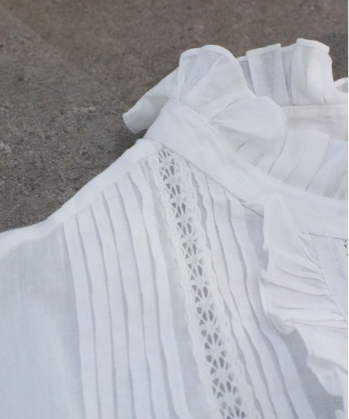 Marilyn Moon(マリリンムーン)の「sheer starched cotton lace frilled blouse(シャツ/ブラウス・レディース・ホワイト/ベージュ/ネイビー・FREE)」の16枚目の写真