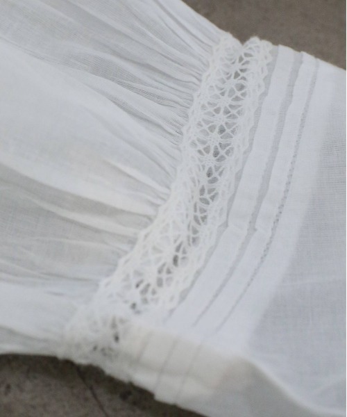 Marilyn Moon(マリリンムーン)の「sheer starched cotton lace frilled blouse(シャツ/ブラウス・レディース・ホワイト/ベージュ/ネイビー・FREE)」の20枚目の写真