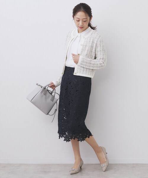 index（インデックス）の「ファンシーヤーントリミングカーディガン【洗濯機OK】（カーディガン/ボレロ・レディース・ブラック系3/ホワイト系6/ベージュ系その他7・42/40/38/36）」の6枚目の写真