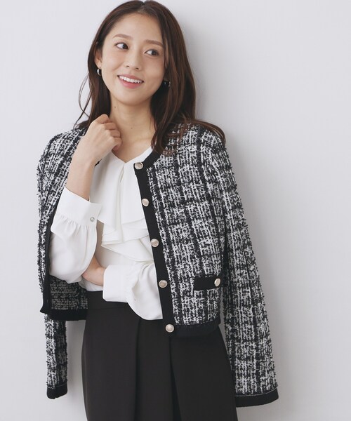 index（インデックス）の「ファンシーヤーントリミングカーディガン【洗濯機OK】（カーディガン/ボレロ・レディース・ブラック系3/ホワイト系6/ベージュ系その他7・42/40/38/36）」の8枚目の写真