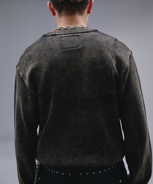 ANDER HUNK（アンダーハンク）の「Faded Cotton V-neck Knit / フェードコットンVネックニット（ニット/セーター・メンズ・ブラック・MEDIUM/SMALL/LARGE）」の2枚目の写真