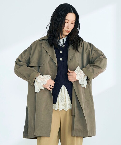 fredy emue（フレディエミュ）の「ミドル丈オーバートレンチコート（トレンチコート・レディース・ベージュ/カーキ・38）」の7枚目の写真