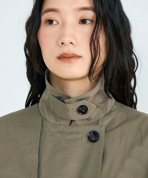 fredy emue（フレディエミュ）の「ミドル丈オーバートレンチコート（トレンチコート・レディース・ベージュ/カーキ・38）」の14枚目の写真