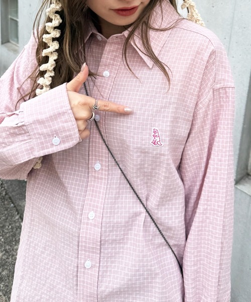 DOUBLE NAME(ダブルネーム)の「【m:rex】ミニ恐竜ワッペンウィンドウペンチェックシャツ(シャツ/ブラウス・レディース・ピンク/ホワイト/ブルー・FREE)」の16枚目の写真
