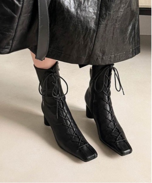 AMELY（エミリー）の「スクエアトゥレースアップブーツ（ブーツ・レディース・カーキ/ブラック/ブラウン・36/35/39/38/37）」の4枚目の写真