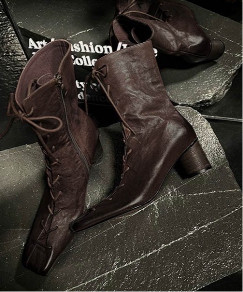 AMELY（エミリー）の「スクエアトゥレースアップブーツ（ブーツ・レディース・カーキ/ブラック/ブラウン・36/35/39/38/37）」の9枚目の写真