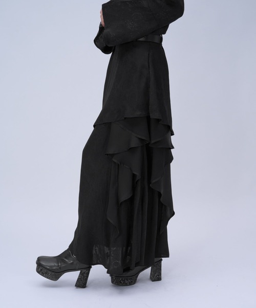 HARE（ハレ）の「ツヤジャガードティアードスカート(HARE)（スカート・レディース・ブルー/ブラック・FREE）」の10枚目の写真