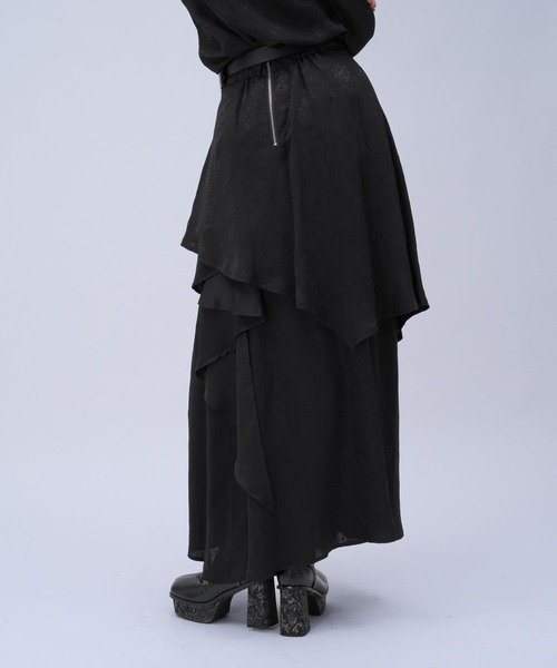 HARE（ハレ）の「ツヤジャガードティアードスカート(HARE)（スカート・レディース・ブルー/ブラック・FREE）」の11枚目の写真