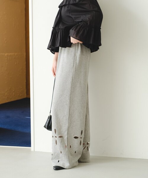 Kastane（カスタネ）の「【2026SSカタログ/2サイズ展開/低身長サイズ】カットアウトスウェットパンツ（スウェットパンツ・レディース・ピンク/グレー・1/0）」の11枚目の写真