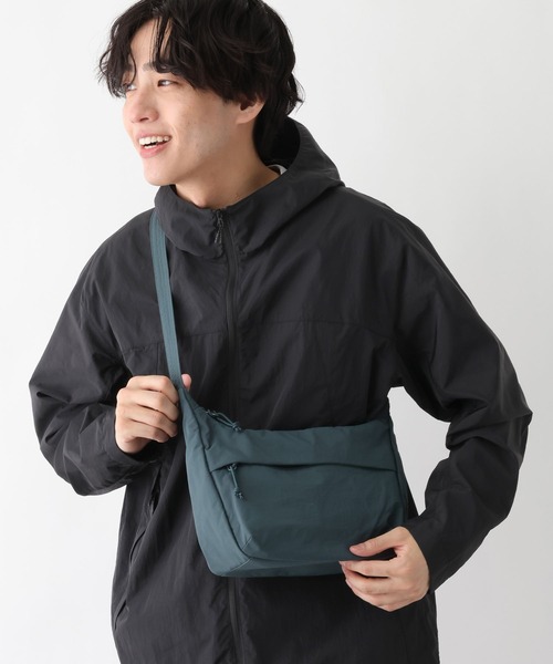 GLOBAL WORK（グローバルワーク）の「撥水ライト5ポケットショルダー/646382（ショルダーバッグ・メンズ・ブラック/アイボリー/ブルー/チャコールグレー/グリーン/ライトグレー・FREE）」の9枚目の写真