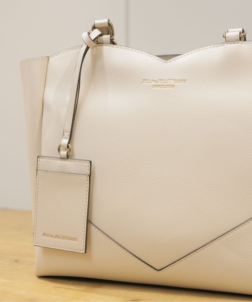 JILL by JILL STUART（ジルバイジルスチュアート）の「【再入荷】ハートカッティングA4トートバッグ（トートバッグ・レディース・ホワイト/ベージュ/ブラック・FREE）」の7枚目の写真