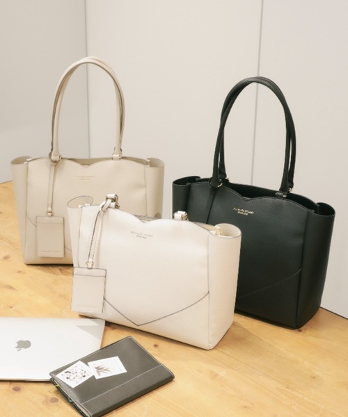 JILL by JILL STUART（ジルバイジルスチュアート）の「【再入荷】ハートカッティングA4トートバッグ（トートバッグ・レディース・ホワイト/ベージュ/ブラック・FREE）」の4枚目の写真