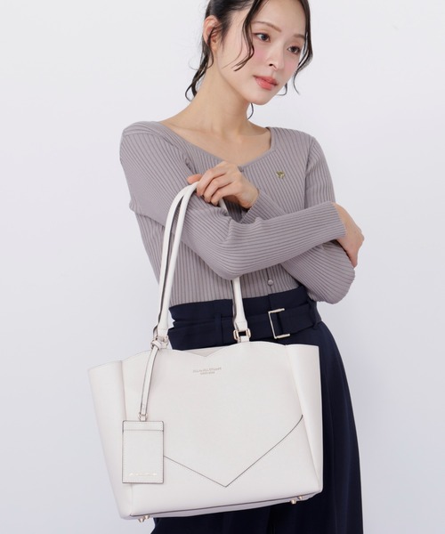 JILL by JILL STUART（ジルバイジルスチュアート）の「【再入荷】ハートカッティングA4トートバッグ（トートバッグ・レディース・ホワイト/ベージュ/ブラック・FREE）」の14枚目の写真