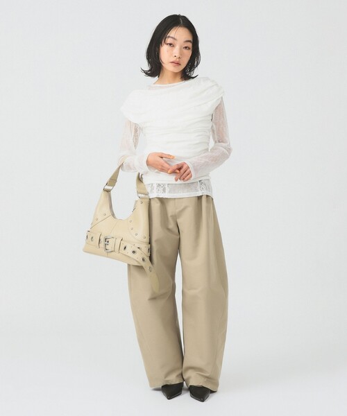 Ray BEAMS（レイビームス）の「ギャザー ドレープ Tシャツ（Tシャツ/カットソー・レディース・ブラック/ホワイト・ONE SIZE）」の3枚目の写真