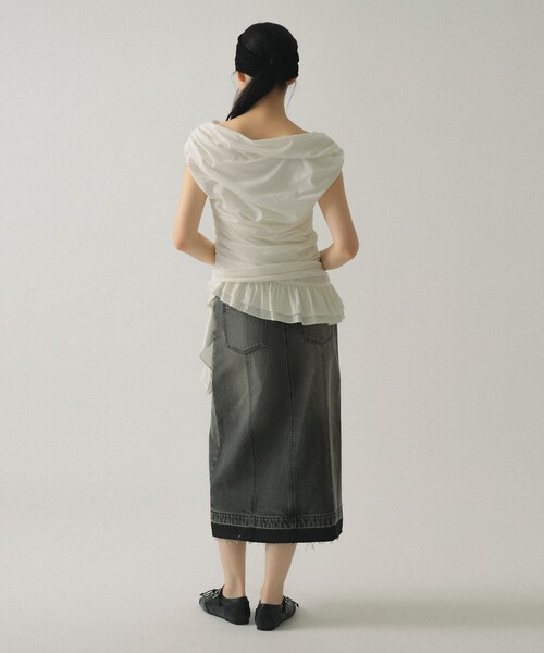 Ray BEAMS（レイビームス）の「ギャザー ドレープ Tシャツ（Tシャツ/カットソー・レディース・ブラック/ホワイト・ONE SIZE）」の9枚目の写真