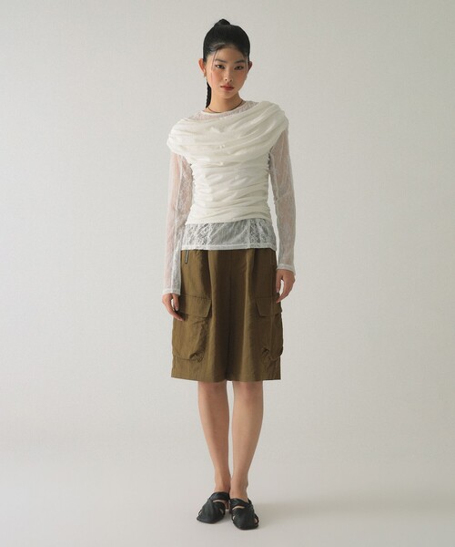 Ray BEAMS（レイビームス）の「ギャザー ドレープ Tシャツ（Tシャツ/カットソー・レディース・ブラック/ホワイト・ONE SIZE）」の12枚目の写真