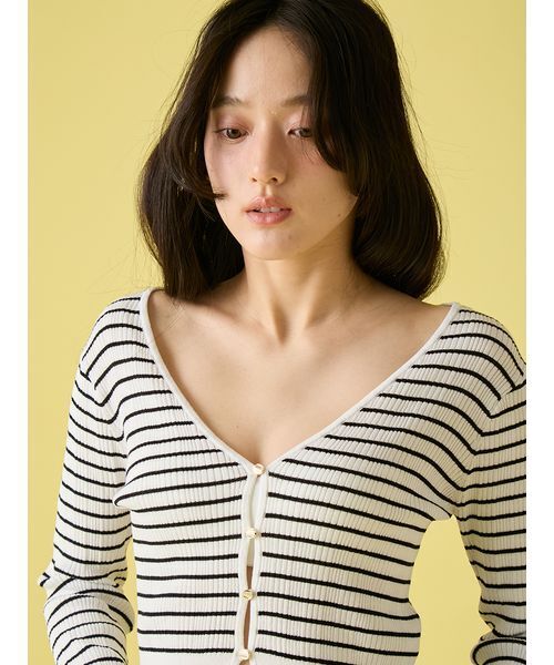 LILY BROWN(リリーブラウン)の「ウォッシャブルVネックニットカーディガン(カーディガン/ボレロ・レディース・ブラック/ピンクベージュ/その他・F)」の17枚目の写真