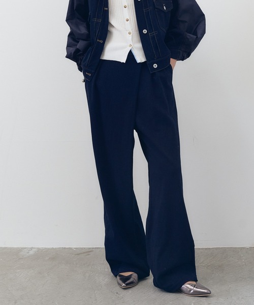 Muel Chic(ミュエルシック)の「Nove sweat denim pants ノーヴェスウェットデニムパンツ(デニムパンツ・レディース・ブルー/ブラック/インディゴブルー・SMALL/MEDIUM)」の3枚目の写真
