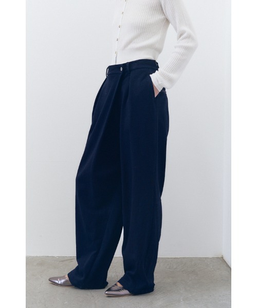 Muel Chic(ミュエルシック)の「Nove sweat denim pants ノーヴェスウェットデニムパンツ(デニムパンツ・レディース・ブルー/ブラック/インディゴブルー・SMALL/MEDIUM)」の21枚目の写真