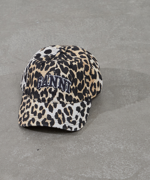 U by SPICK&SPAN(ユーバイスピックアンドスパン)の「GANNI / ガニー Washed Cotton Canvas Cap Leo Emb(キャップ・レディース・ブラウン・FREE)」の1枚目の写真