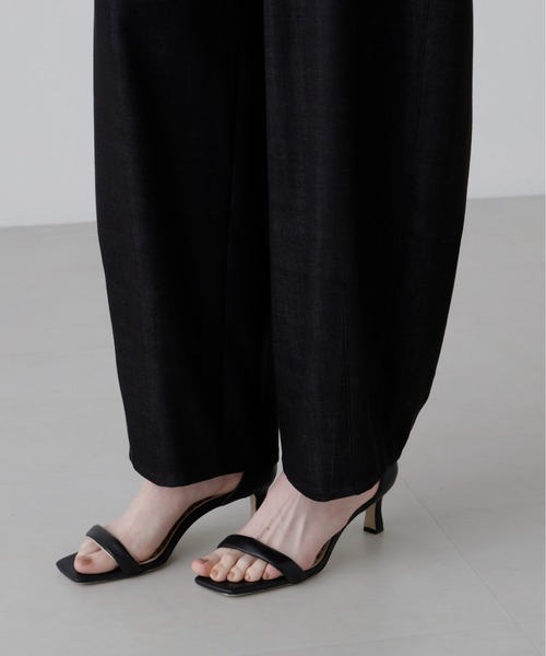 ADORE(アドーア)の「◆ハイブリッドデニムパンツ(デニムパンツ・レディース・ブラック/ベージュ・38/36)」の17枚目の写真