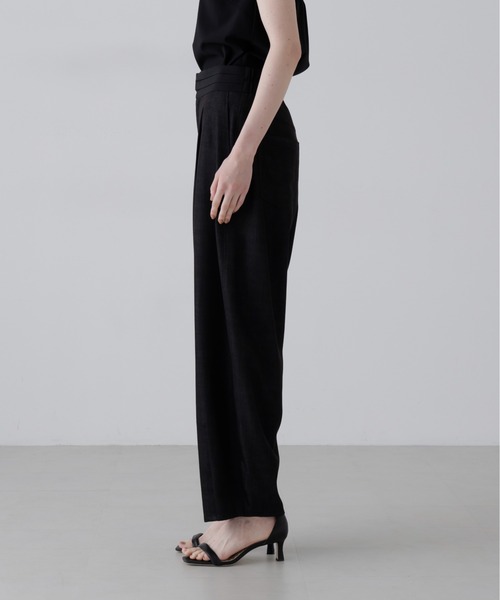ADORE(アドーア)の「◆ハイブリッドデニムパンツ(デニムパンツ・レディース・ブラック/ベージュ・38/36)」の20枚目の写真