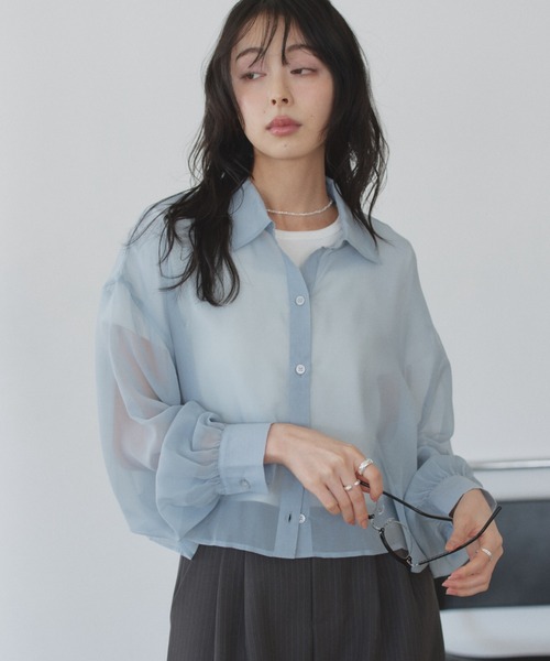 TREOVER(トレオーバー)の「トレンド感あるシアーシャツとシンプルなリブTシャツの2点セット(シャツ/ブラウス・レディース・ライトグレー/ピンク/オフホワイト/ブラック/ライトブルー・FREE)」の15枚目の写真