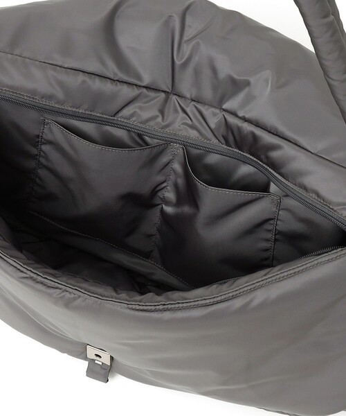 NOMADIS(ノマディス)の「NOMADIS:BIGLUCK(ショルダーバッグ・レディース・ブラック・ONE SIZE)」の6枚目の写真