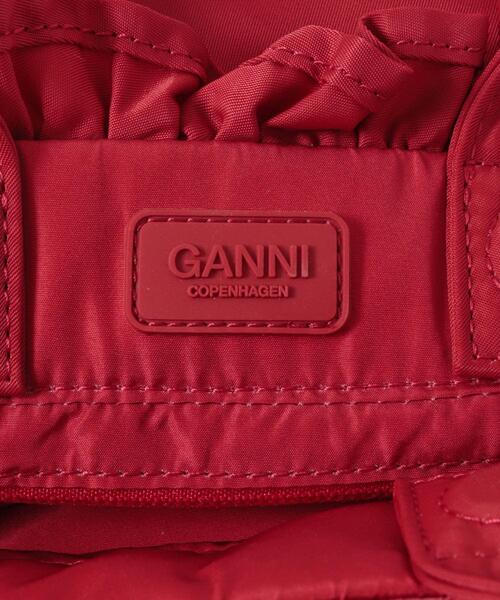 GANNI(ガニー)の「GANNI MINI SHOPPER RUFFLE(クラッチバッグ・レディース・レッド・-)」の2枚目の写真