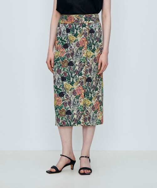 TOMORROWLAND collection(トゥモローランドコレクション)の「【WEB先行予約】ビンテージフラワージャカード パイピングストレートスカート(スカート・レディース・グリーン系その他・36/34)」の3枚目の写真