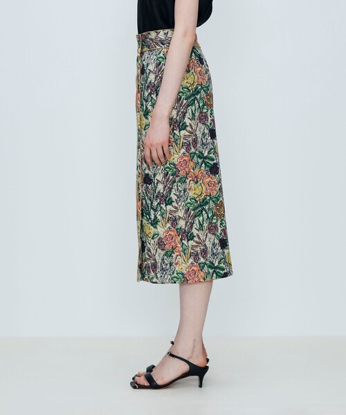 TOMORROWLAND collection(トゥモローランドコレクション)の「【WEB先行予約】ビンテージフラワージャカード パイピングストレートスカート(スカート・レディース・グリーン系その他・36/34)」の4枚目の写真