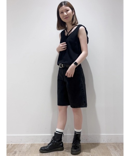 GAP(ギャップ)の「11インチ ミッドライズ ロングライン デニムショートパンツ(デニムパンツ・レディース・ブラック・26/25/23/24/27/28/29/30)」の9枚目の写真