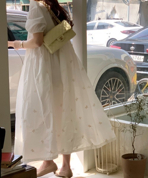 FREE STYLISTS(フリー スタイリスト)の「YUGA_YGMC Korean style ribbon embroidered French sleeve dress(ワンピース・レディース・ホワイト/ベージュ・FREE)」の21枚目の写真