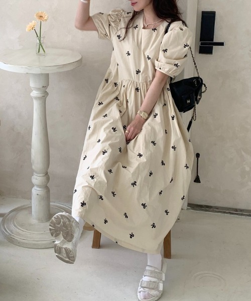 FREE STYLISTS(フリー スタイリスト)の「YUGA_YGMC Korean style ribbon embroidered French sleeve dress(ワンピース・レディース・ホワイト/ベージュ・FREE)」の16枚目の写真