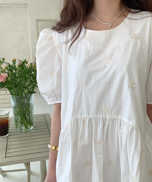 FREE STYLISTS(フリー スタイリスト)の「YUGA_YGMC Korean style ribbon embroidered French sleeve dress(ワンピース・レディース・ホワイト/ベージュ・FREE)」の9枚目の写真