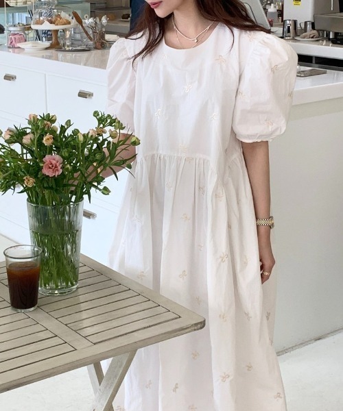 FREE STYLISTS(フリー スタイリスト)の「YUGA_YGMC Korean style ribbon embroidered French sleeve dress(ワンピース・レディース・ホワイト/ベージュ・FREE)」の8枚目の写真