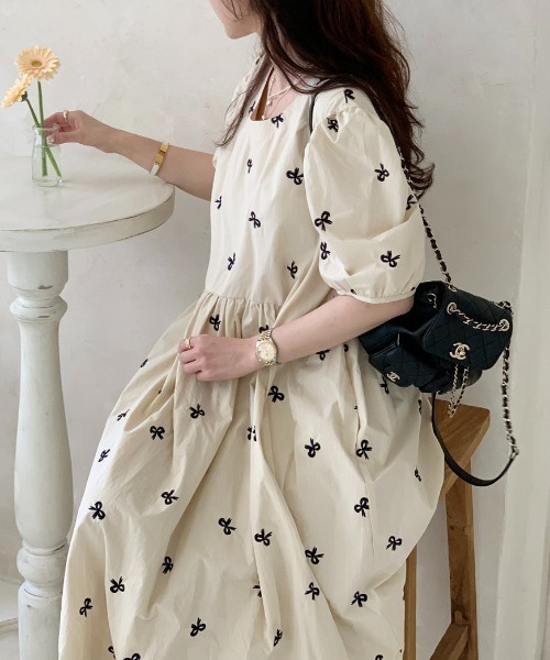 FREE STYLISTS(フリー スタイリスト)の「YUGA_YGMC Korean style ribbon embroidered French sleeve dress(ワンピース・レディース・ホワイト/ベージュ・FREE)」の13枚目の写真