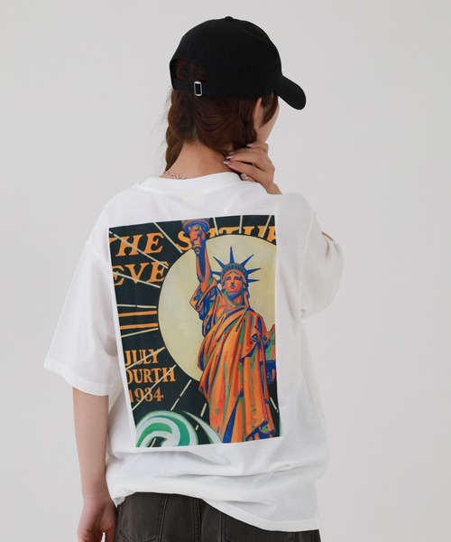 FUNALIVE(ファンアライブ)の「ワンポイント/サガラ/シルキーエアー 刺繍 ロゴ プリント 半袖 Tシャツ(Tシャツ/カットソー・メンズ・レディッシュグレー/ホワイト系3/ネイビー系2/ブラック系2/ダークグリーン/ブラック系3/ネイビー系1/ブラウン/ブラック系1/ホワイト系2/ホワイト系1/ダークグリーン系/ネイビー系3/ホワイト系7/パープル系1/ネイビー系4/ホワイト系8/パープル系2/ネイビー系5/ダークグリーン系1/ホワイト系5/ブラック系5/ブラック系6/ブラック系7/ブラウン系1/グレー系2/グレー系3/グレー系4/ブラウン系/ブラウン系2/ブラック/ダークグリーン系2/ホワイト系4/ダークグリーン系3/ブラウン系3/ホワイト系6/ブラック系/ブラック系4/ブラウン系5/グレー系1/ブラック系8/ブラウン系4/ブラック系9・LL/L/M)」の9枚目の写真