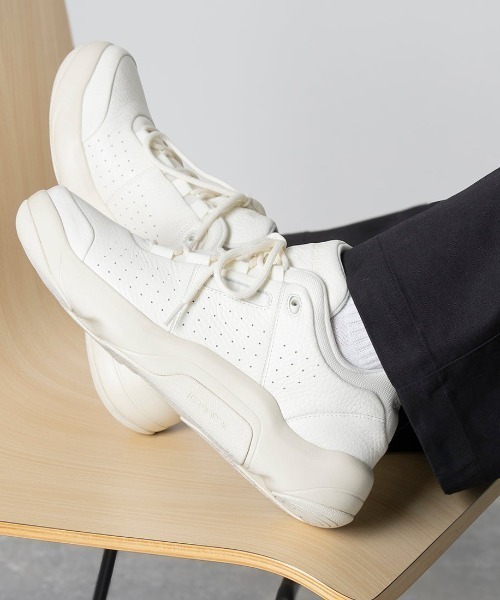 DMX コンフォート + クラシック / DMX COMFORT + CLASSIC（スニーカー