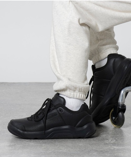 Reebok（リーボック）の「DMX コンフォート + クラシック / DMX COMFORT + CLASSIC（スニーカー・メンズ・アイボリー/ブラック/ブラウン/ホワイト×ブルー・22.5cm/23.0cm/23.5cm/24.5cm/24.0cm/25.0cm/25.5cm/26.0cm/26.5cm/27.0cm/27.5cm/28.0cm/28.5cm/29.0cm/30.0cm/31cm）」の3枚目の写真