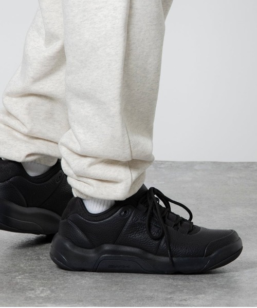Reebok（リーボック）の「DMX コンフォート + クラシック / DMX COMFORT + CLASSIC（スニーカー・メンズ・アイボリー/ブラック/ブラウン/ホワイト×ブルー・22.5cm/23.0cm/23.5cm/24.5cm/24.0cm/25.0cm/25.5cm/26.0cm/26.5cm/27.0cm/27.5cm/28.0cm/28.5cm/29.0cm/30.0cm/31cm）」の20枚目の写真