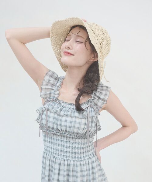 MAJESTIC LEGON(マジェスティックレゴン)の「シンプル細編みペーパーハット(ハット・レディース・ブラック/アイボリー/ベージュ・FREE)」の4枚目の写真