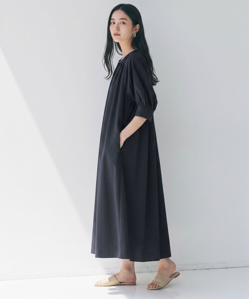 UNFILO(アンフィーロ)の「コンフォート ワンピース(ワンピース・レディース・ホワイト系/ブラウン系/ネイビー系・X-LARGE)」の3枚目の写真