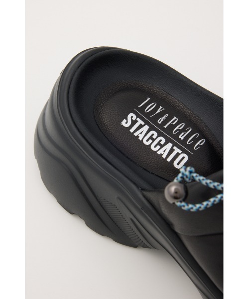 STACCATO(スタッカート)の「ハリスパッファーボリュームサンダル(サンダル・レディース・ブラック/ホワイト・22.5cm/23cm/23.5cm/24cm/24.5cm)」の10枚目の写真
