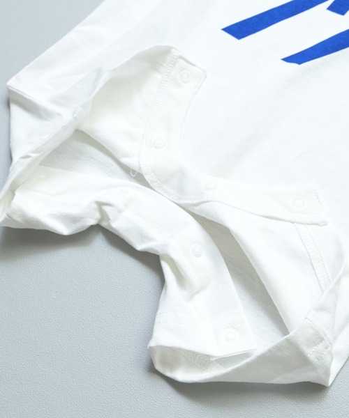 Champion(チャンピオン)の「【Champion】別注 ナンバリングロンパース(ロンパース・キッズ・キナリ/ホワイト/ブラック・70/80)」の9枚目の写真