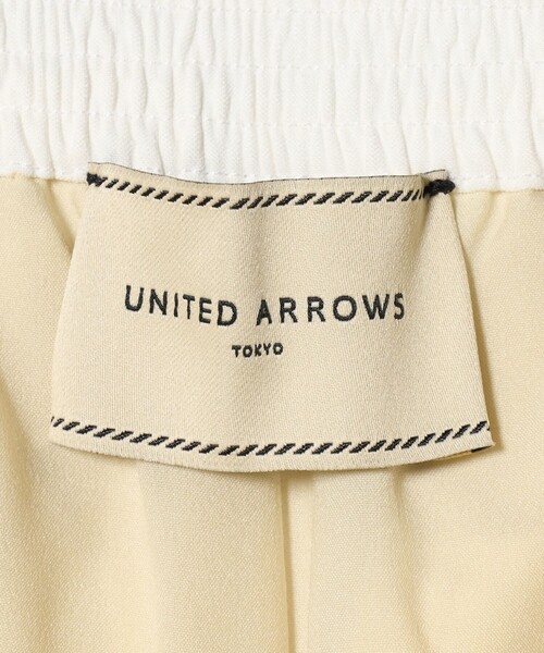 UNITED ARROWS(ユナイテッドアローズ)の「NALYA クロップドパンツ OFF WHITE(スラックス・レディース・オフホワイト・36/38/34/40)」の15枚目の写真