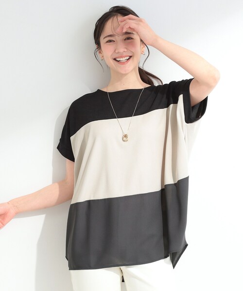 SHOO・LA・RUE(シューラルー)の「【S-LL/洗濯機可/体型カバー】3段切り替え 1枚で主役になるドルマントップス(Tシャツ/カットソー・レディース・グレー系4/イエロー系その他6/ブラック系4/カーキ系3・04/03/02/01)」の9枚目の写真