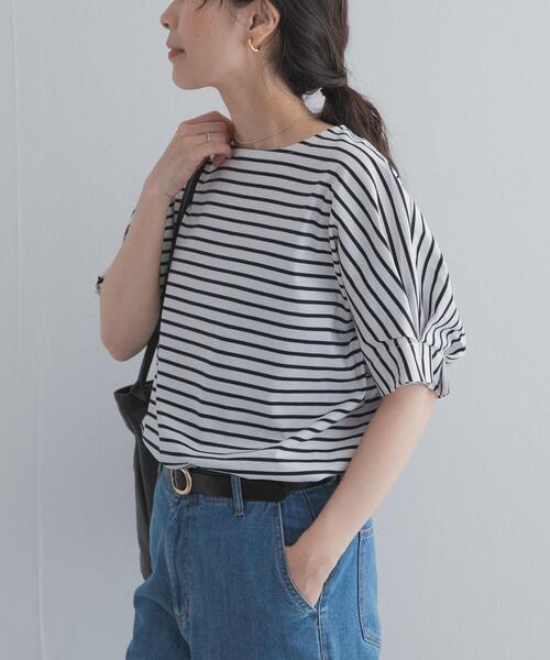 URBAN RESEARCH DOORS(アーバンリサーチドアーズ)の「『UR TECH』サマシェアタックスリーブプルオーバー | UVカット/接触冷感/大人カジュアル(Tシャツ/カットソー・レディース・ロイヤルブルー/ホワイト系その他/オフホワイト・FREE)」の2枚目の写真