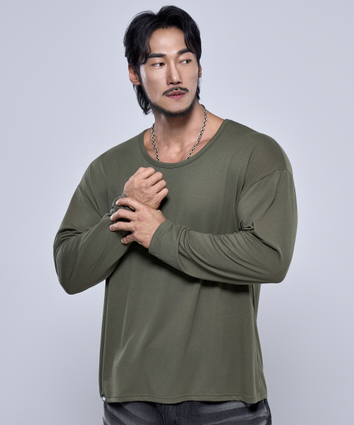 PHYSICAL GARMENTS（フィジカルガーメンツ）の「P2582 Uネック オーバーサイズ 長袖Tシャツ [4COLOR]（Tシャツ/カットソー・メンズ・グレー/ブラック/カーキ/ホワイト・1/2/3）」の6枚目の写真